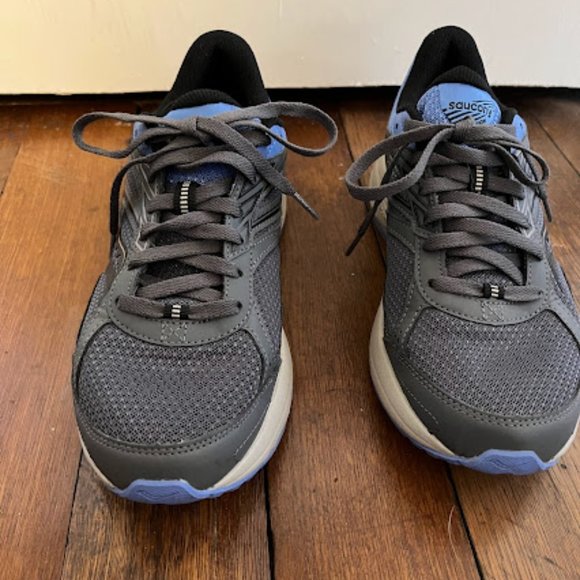 Saucony Running Shoes - Picture 2 of 5